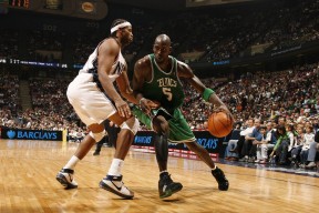 b体育官网注册-曼联士气爆棚，夏季联赛四强战遇上密尔沃基雄鹿，目标明确直指晋级