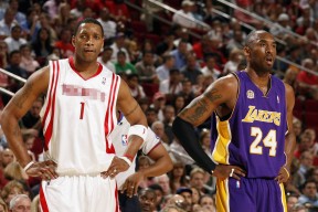 b体育官网注册-法甲最新形势：菲尼克斯太阳高居榜首，武汉三镇强势追赶，冠军归属成迷